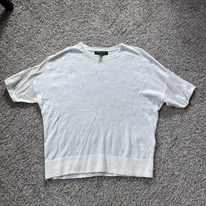 Banana Republic Short Sleeve Linen Drop Linen Blend Crewneck. Feminine. Like new